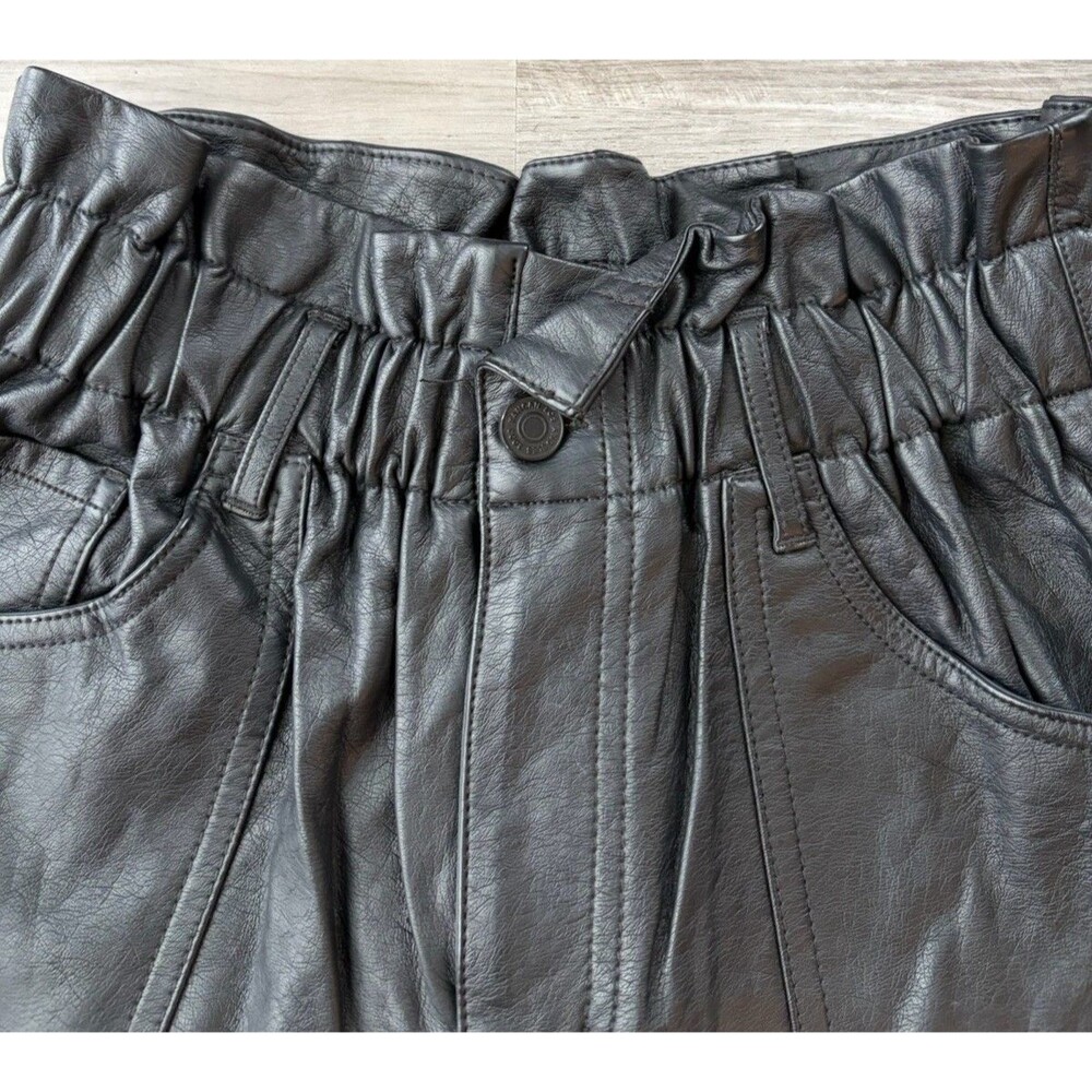 Kancan Black Faux Leather Paperbag Shorts Size M - Picture 4 of 7